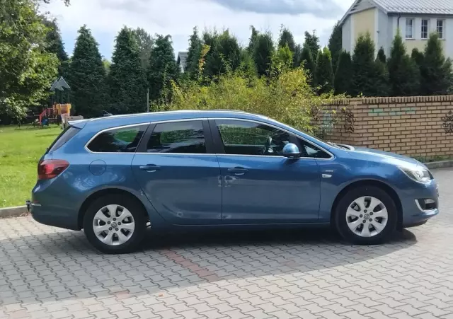 OPEL Astra 1.6 D (CDTI) Start/Stop Sports Tourer Business