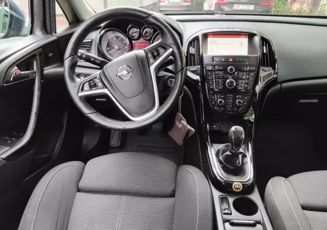 OPEL Astra 1.6 D (CDTI) Start/Stop Sports Tourer Business