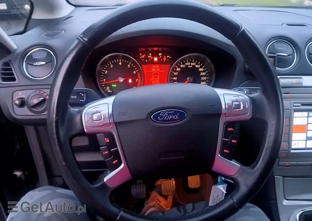 FORD S-Max 2.5 Titanium