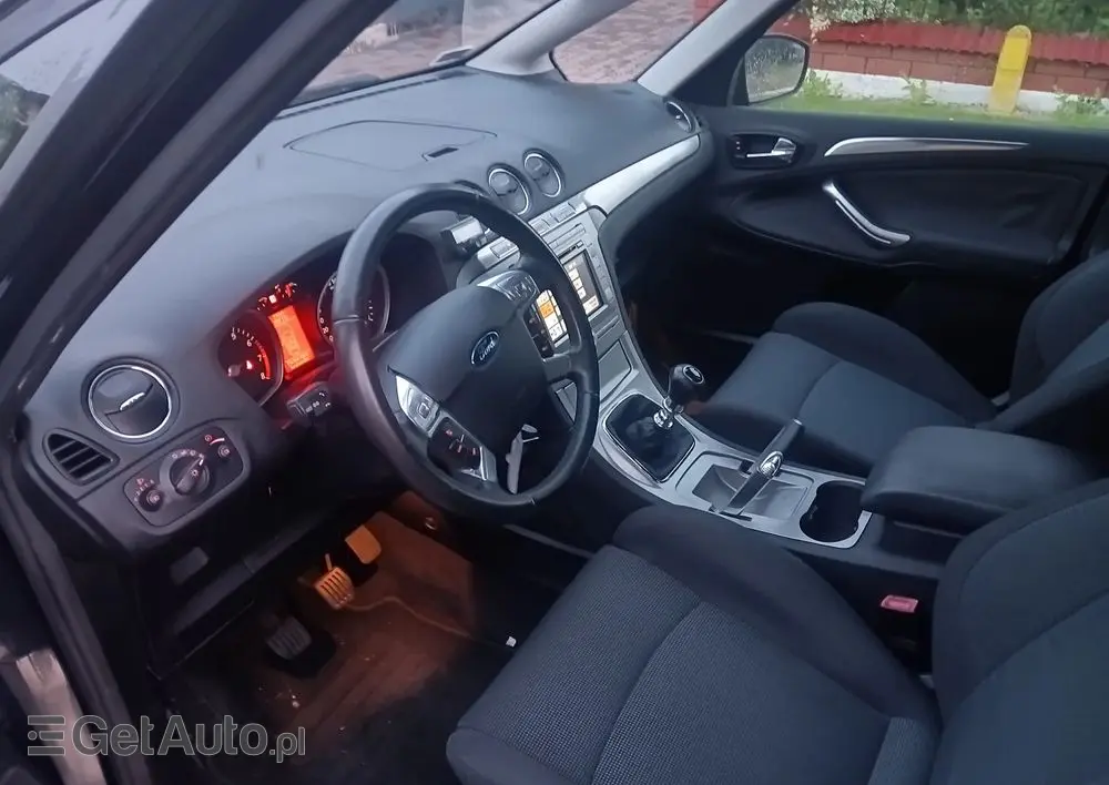 FORD S-Max 2.5 Titanium