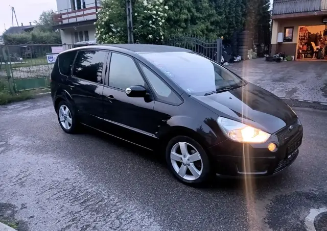 FORD S-Max 2.5 Titanium