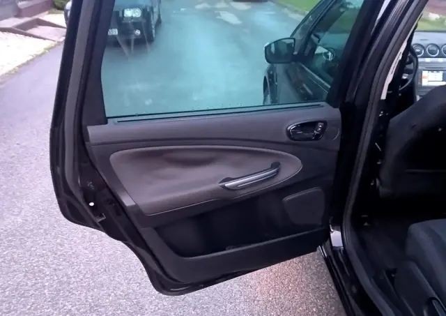 FORD S-Max 2.5 Titanium