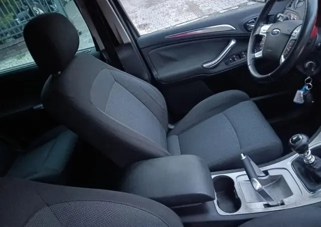 FORD S-Max 2.5 Titanium