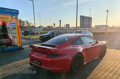 PORSCHE 911 Carrera 