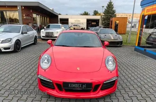 PORSCHE 911 Carrera 