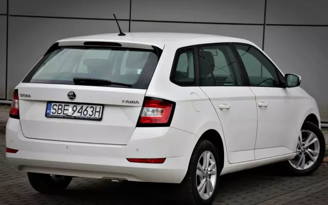 SKODA Fabia 