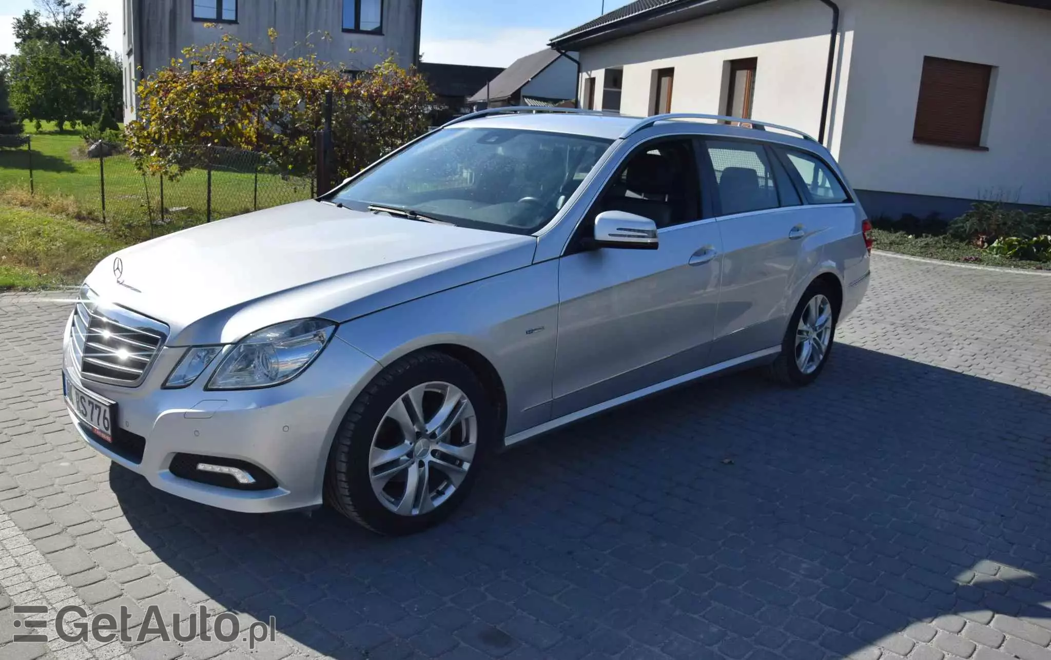 MERCEDES-BENZ Klasa E 200 T CGI BlueEFFICIENCY 7G-TRONIC Avantgarde