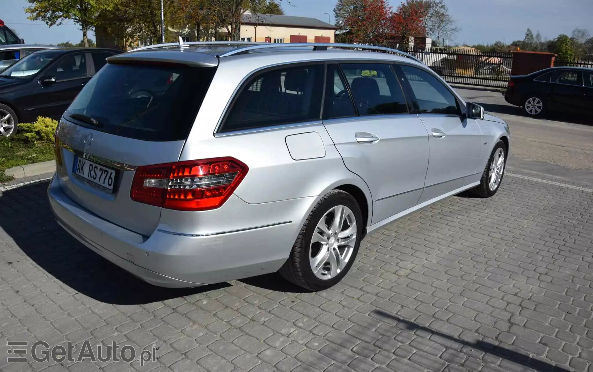 MERCEDES-BENZ Klasa E 200 T CGI BlueEFFICIENCY 7G-TRONIC Avantgarde