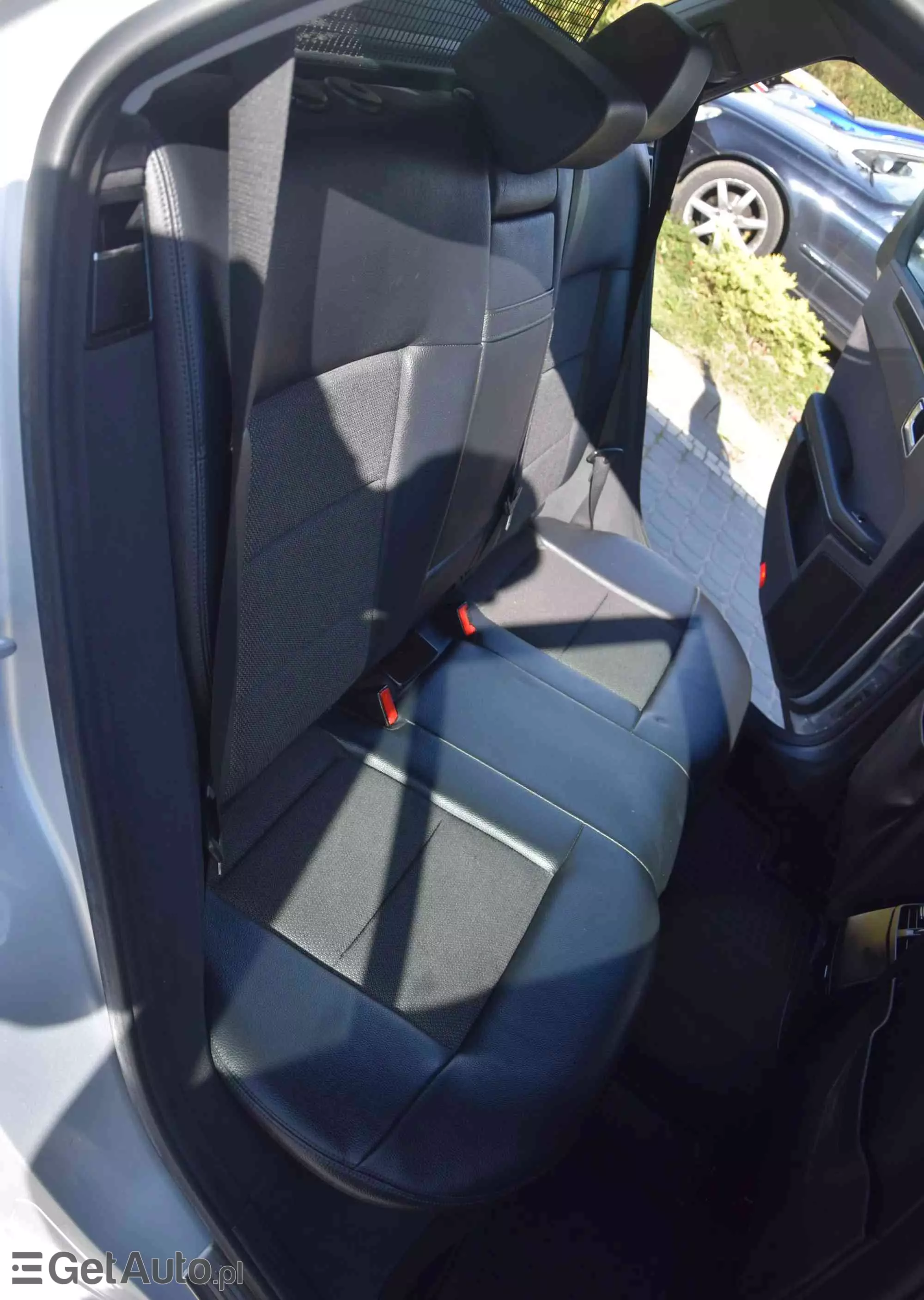 MERCEDES-BENZ Klasa E 200 T CGI BlueEFFICIENCY 7G-TRONIC Avantgarde