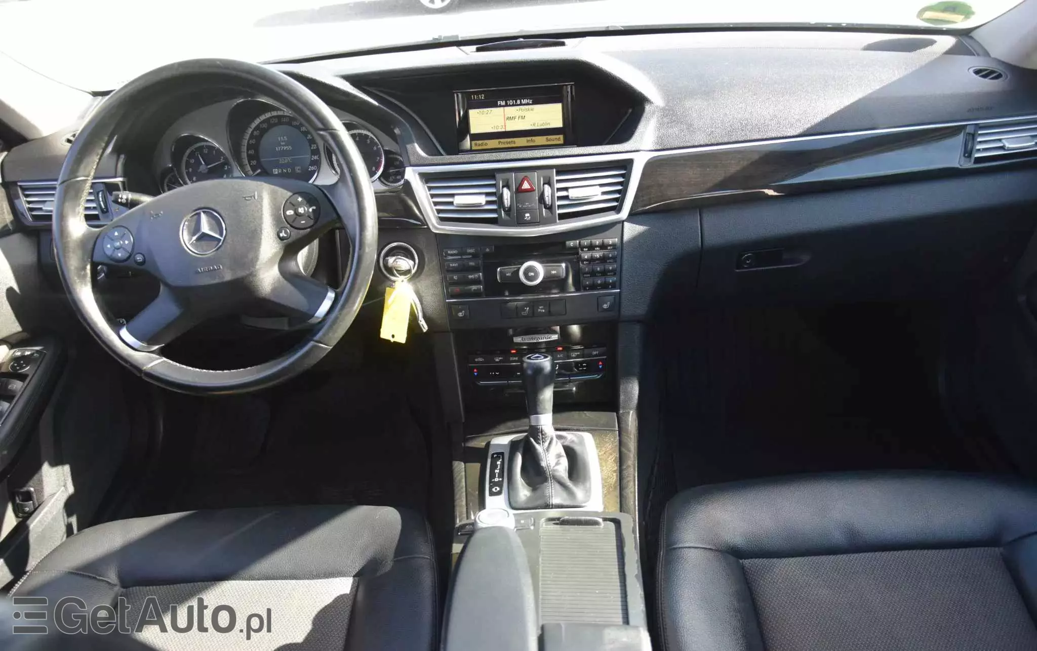 MERCEDES-BENZ Klasa E 200 T CGI BlueEFFICIENCY 7G-TRONIC Avantgarde