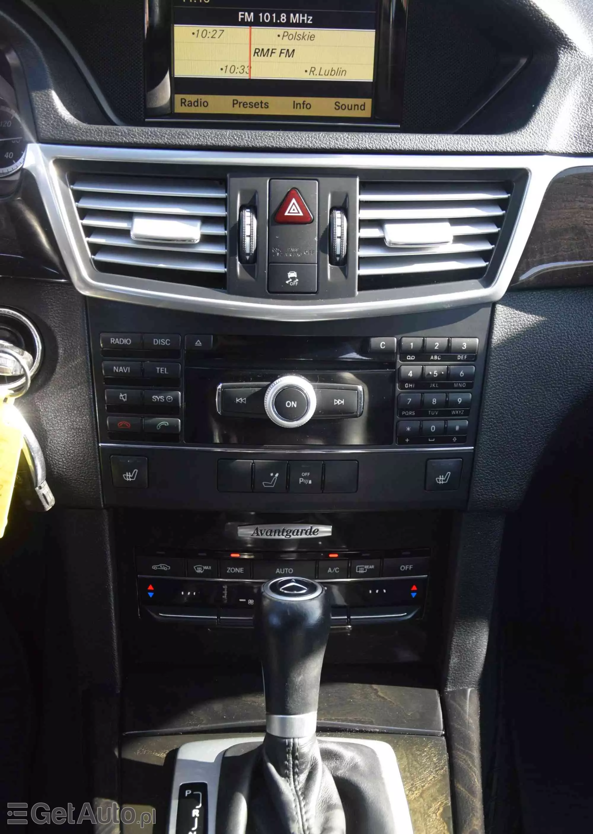 MERCEDES-BENZ Klasa E 200 T CGI BlueEFFICIENCY 7G-TRONIC Avantgarde