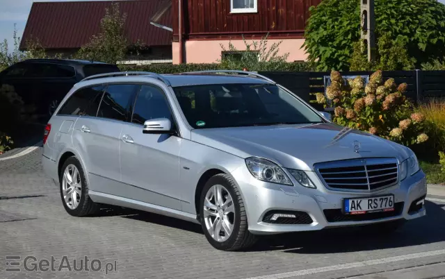 MERCEDES-BENZ Klasa E 200 T CGI BlueEFFICIENCY 7G-TRONIC Avantgarde