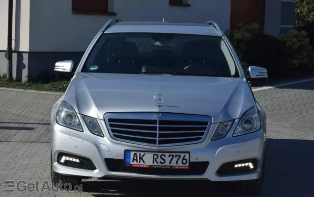 MERCEDES-BENZ Klasa E 200 T CGI BlueEFFICIENCY 7G-TRONIC Avantgarde