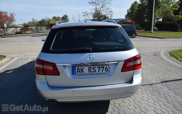 MERCEDES-BENZ Klasa E 200 T CGI BlueEFFICIENCY 7G-TRONIC Avantgarde