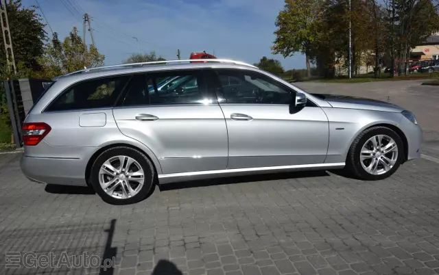 MERCEDES-BENZ Klasa E 200 T CGI BlueEFFICIENCY 7G-TRONIC Avantgarde