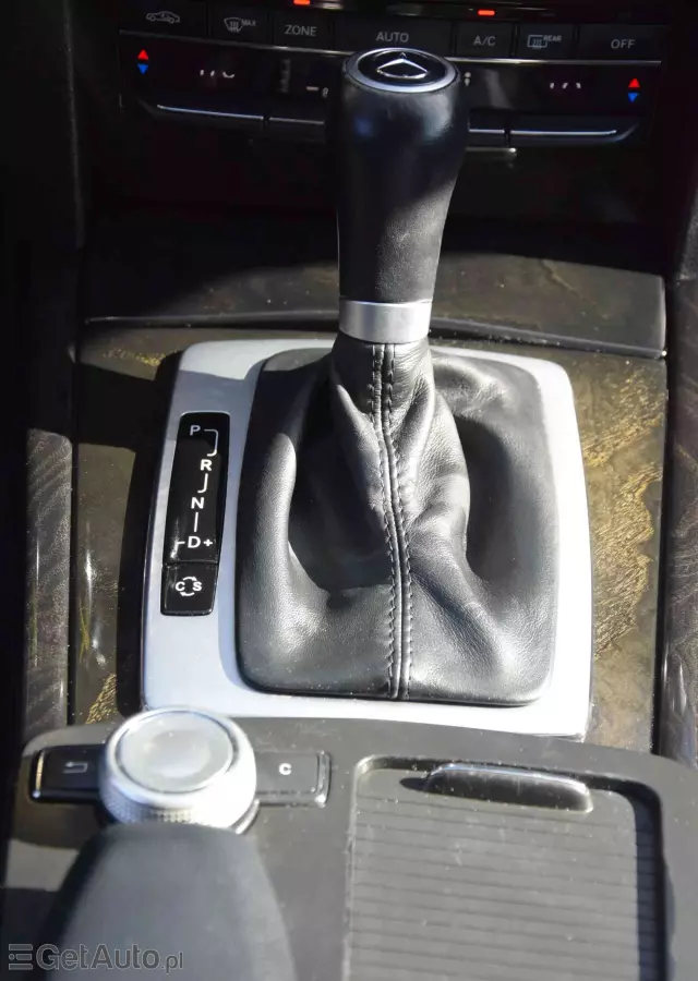 MERCEDES-BENZ Klasa E 200 T CGI BlueEFFICIENCY 7G-TRONIC Avantgarde