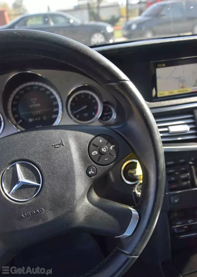 MERCEDES-BENZ Klasa E 200 T CGI BlueEFFICIENCY 7G-TRONIC Avantgarde