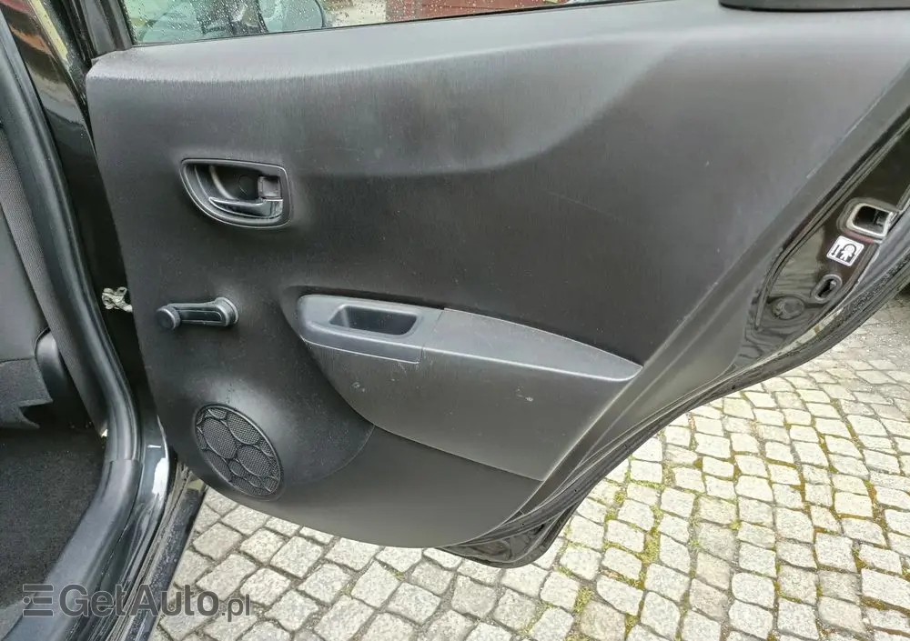 TOYOTA Yaris 1.33 VVT-i Edition