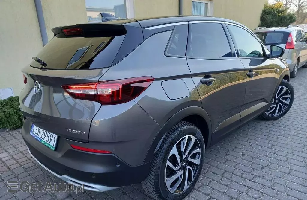 OPEL Grandland 