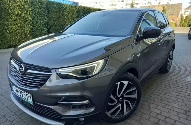 OPEL Grandland 
