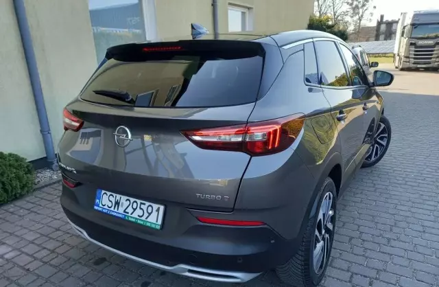 OPEL Grandland 