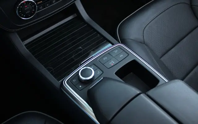 MERCEDES-BENZ GL 500 4-Matic