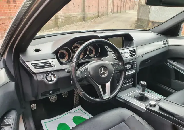 MERCEDES-BENZ Klasa E 250 CDI