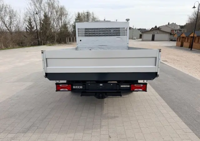 IVECO DAILY 35C14 WYWROTKA TROJSTRONNA PODWÓJNA KABINA DOKA 7 MIEJSC TEMPOMAT  KLIMATYZACJA 140KM Doka Euro 6 