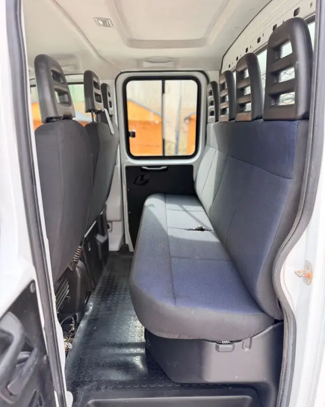 IVECO DAILY 35C14 WYWROTKA TROJSTRONNA PODWÓJNA KABINA DOKA 7 MIEJSC TEMPOMAT  KLIMATYZACJA 140KM Doka Euro 6 