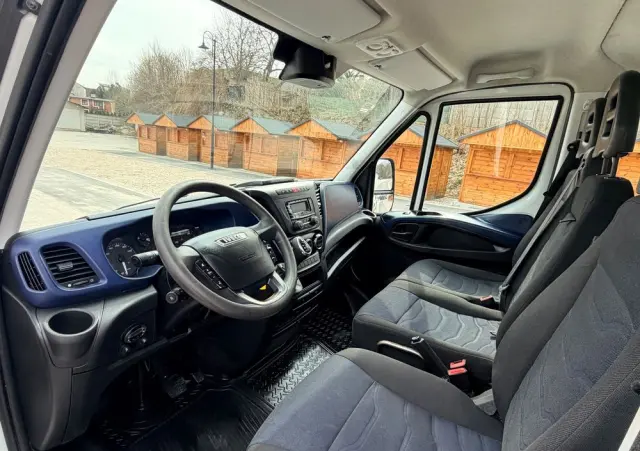 IVECO DAILY 35C14 WYWROTKA TROJSTRONNA PODWÓJNA KABINA DOKA 7 MIEJSC TEMPOMAT  KLIMATYZACJA 140KM Doka Euro 6 
