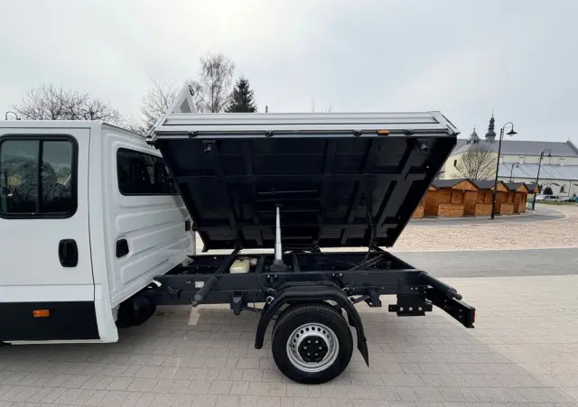 IVECO DAILY 35C14 WYWROTKA TROJSTRONNA PODWÓJNA KABINA DOKA 7 MIEJSC TEMPOMAT  KLIMATYZACJA 140KM Doka Euro 6 