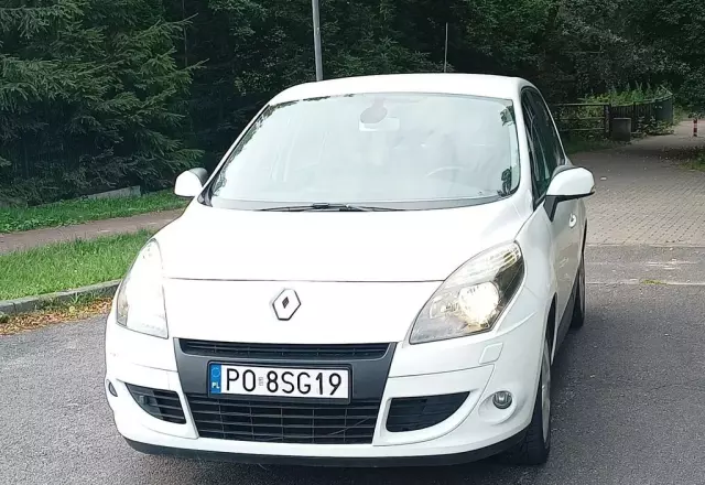 RENAULT Scenic 