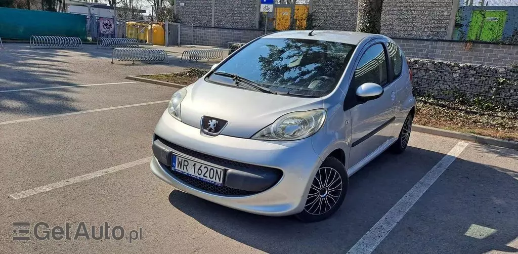PEUGEOT 107 