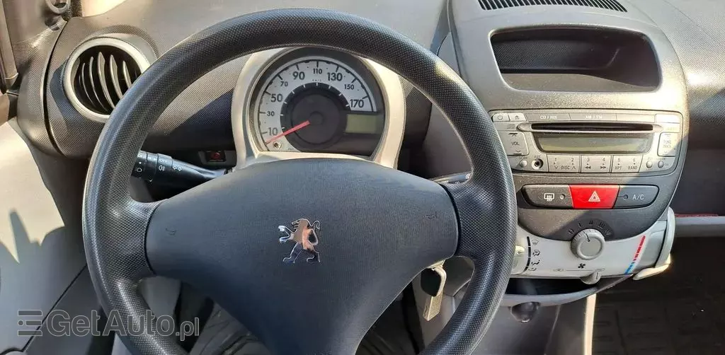 PEUGEOT 107 