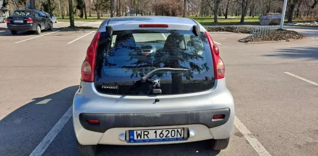 PEUGEOT 107 