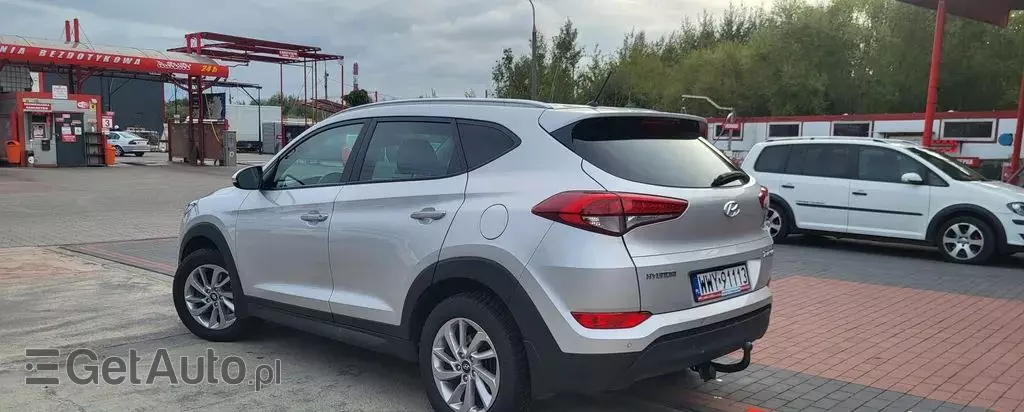 HYUNDAI Tucson 