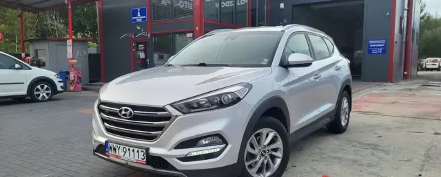 HYUNDAI Tucson 