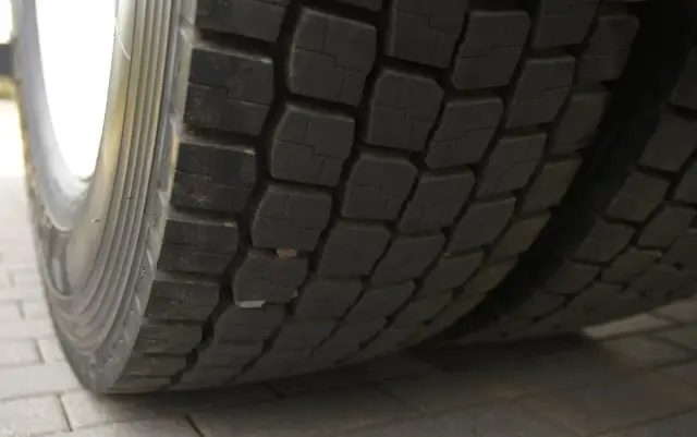 MERCEDES-BENZ ANTOS 1830///* 2018///* PRZEB JEDYNE 39 TYŚ///* KONTENER///* 18000KG///* ALUFELGI///* STAN JAK NOWY 