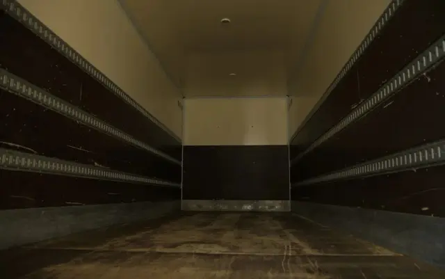 MERCEDES-BENZ ANTOS 1830///* 2018///* PRZEB JEDYNE 39 TYŚ///* KONTENER///* 18000KG///* ALUFELGI///* STAN JAK NOWY 