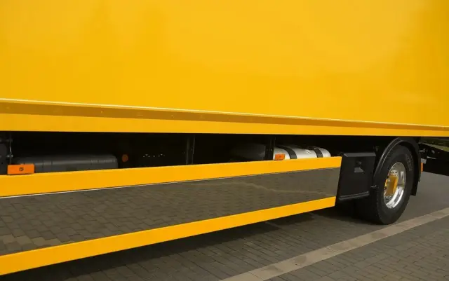 MERCEDES-BENZ ANTOS 1830///* 2018///* PRZEB JEDYNE 39 TYŚ///* KONTENER///* 18000KG///* ALUFELGI///* STAN JAK NOWY 