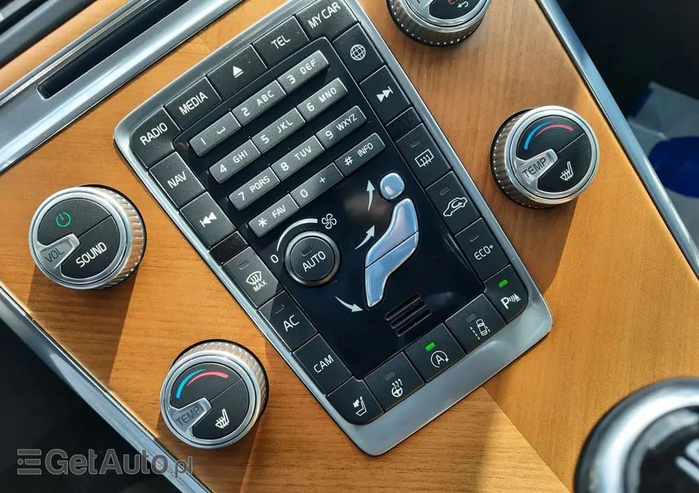 VOLVO XC 60 D4 Geartronic Inscription