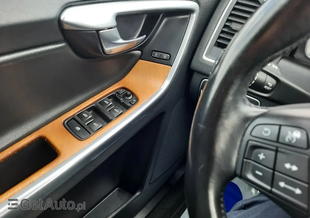 VOLVO XC 60 D4 Geartronic Inscription