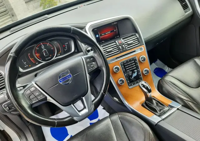 VOLVO XC 60 D4 Geartronic Inscription