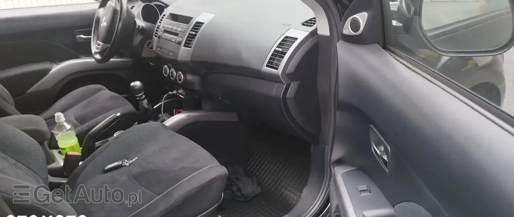 MITSUBISHI Outlander 2.0 DID Intense