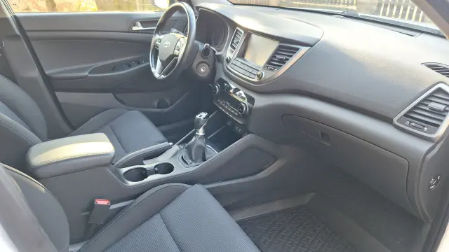 HYUNDAI Tucson Premium