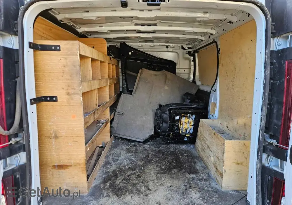 RENAULT TRAFIC  L1H1 2.0 DCI 150kM 