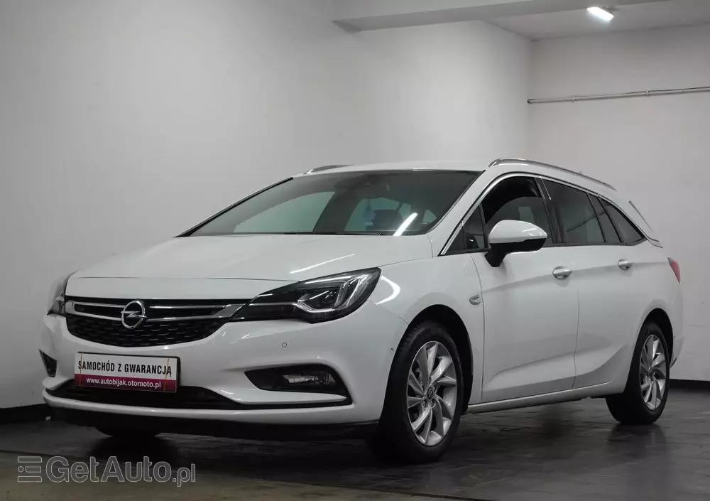 OPEL Astra IV 1.6 CDTI Cosmo