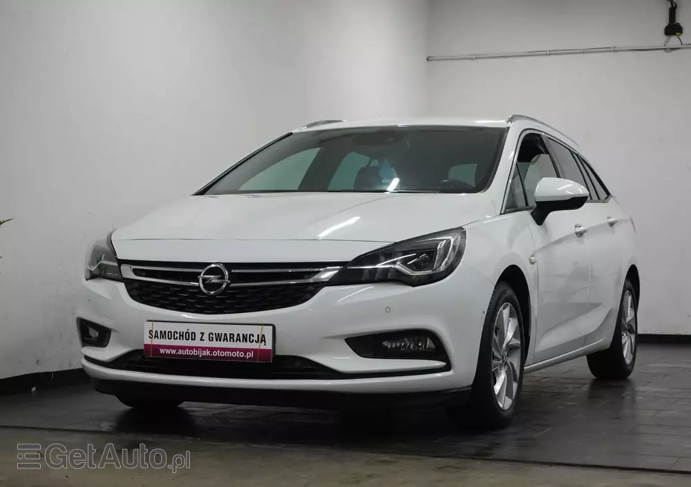 OPEL Astra IV 1.6 CDTI Cosmo