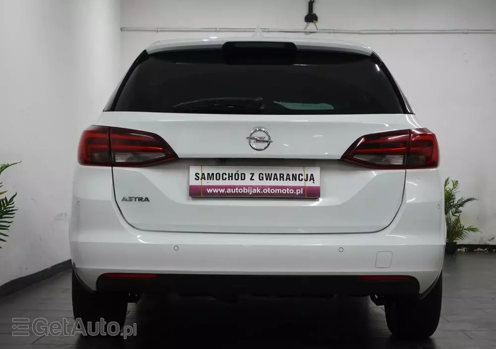 OPEL Astra IV 1.6 CDTI Cosmo