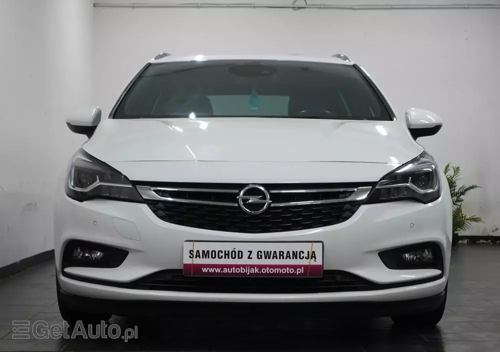 OPEL Astra IV 1.6 CDTI Cosmo